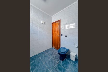 Casa à venda com 250m², 3 quartos e 3 vagasBanheiro da Suíte