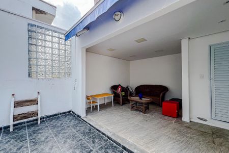 Casa à venda com 250m², 3 quartos e 3 vagasÁrea externa