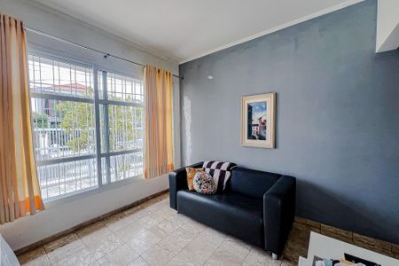 Casa à venda com 250m², 3 quartos e 3 vagasEscritório