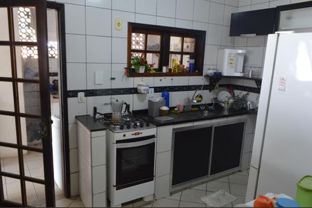 Casa de condomínio à venda com 200m², 3 quartos e 2 vagas Casa de condomínio à venda com 200m², 3 quartos e 2 vagasCozinha