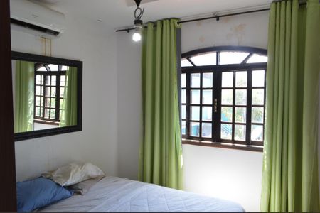 Casa de condomínio à venda com 200m², 3 quartos e 2 vagas Casa de condomínio à venda com 200m², 3 quartos e 2 vagasQuarto 1