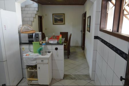 Casa de condomínio à venda com 200m², 3 quartos e 2 vagas Casa de condomínio à venda com 200m², 3 quartos e 2 vagasCozinha