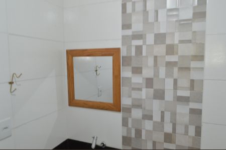 Casa de condomínio à venda com 200m², 3 quartos e 2 vagas Casa de condomínio à venda com 200m², 3 quartos e 2 vagasBanheiro da Suíte