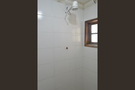 Casa de condomínio à venda com 200m², 3 quartos e 2 vagas Casa de condomínio à venda com 200m², 3 quartos e 2 vagasBanheiro da Suíte