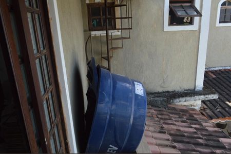 Casa de condomínio à venda com 200m², 3 quartos e 2 vagas Casa de condomínio à venda com 200m², 3 quartos e 2 vagasVaranda da Suíte