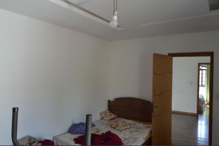 Casa de condomínio à venda com 200m², 3 quartos e 2 vagas Casa de condomínio à venda com 200m², 3 quartos e 2 vagasSuíte