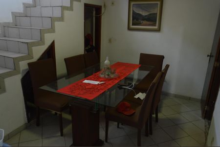 Casa de condomínio à venda com 200m², 3 quartos e 2 vagas Casa de condomínio à venda com 200m², 3 quartos e 2 vagasCopa