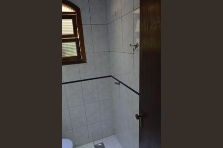 Casa de condomínio à venda com 200m², 3 quartos e 2 vagas Casa de condomínio à venda com 200m², 3 quartos e 2 vagasBanheiro 2