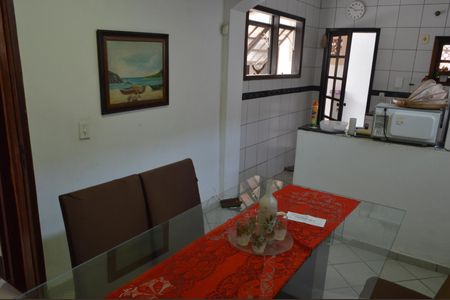 Casa de condomínio à venda com 200m², 3 quartos e 2 vagas Casa de condomínio à venda com 200m², 3 quartos e 2 vagasCopa