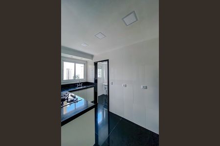 Apartamento à venda com 82m², 3 quartos e 2 vagasCozinha