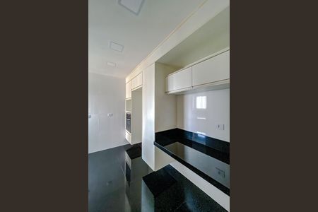 Apartamento à venda com 82m², 3 quartos e 2 vagasCozinha