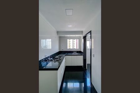 Apartamento à venda com 82m², 3 quartos e 2 vagasCozinha
