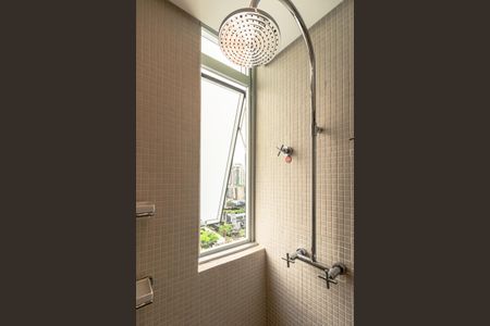 Apartamento à venda com 113m², 2 quartos e 2 vagasBanheiro da Suíte 1