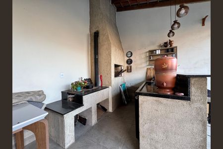 Casa à venda com 300m², 2 quartos e 2 vagasÁrea comum