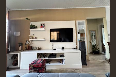 Casa à venda com 300m², 2 quartos e 2 vagasSala