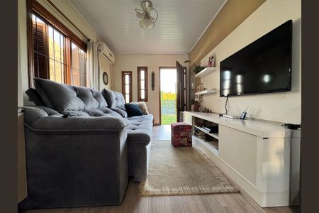 Casa à venda com 300m², 2 quartos e 2 vagasSala