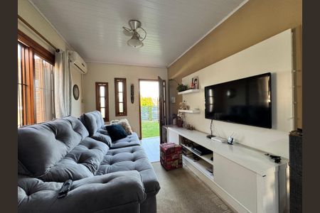 Casa à venda com 300m², 2 quartos e 2 vagasSala