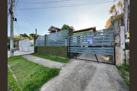 Casa à venda com 300m², 2 quartos e 2 vagasFachada