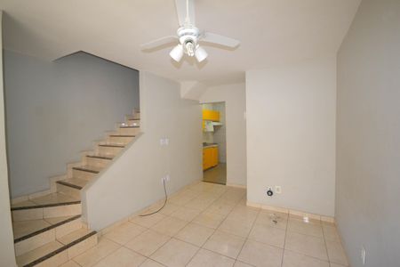 Casa para alugar com 70m², 2 quartos e 1 vagaSala