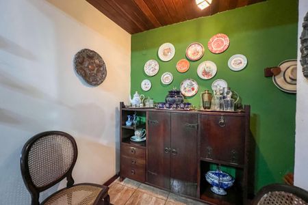 Casa de condomínio para alugar com 210m², 3 quartos e 2 vagasSala