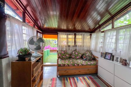 Casa de condomínio para alugar com 210m², 3 quartos e 2 vagasQuarto 2