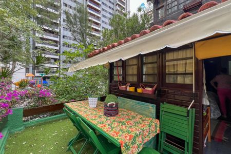 Casa de condomínio para alugar com 210m², 3 quartos e 2 vagasVaranda do Quarto 2