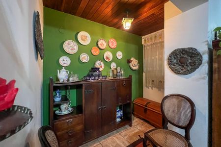 Casa de condomínio para alugar com 210m², 3 quartos e 2 vagasSala