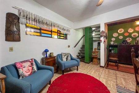 Casa de condomínio para alugar com 210m², 3 quartos e 2 vagasSala