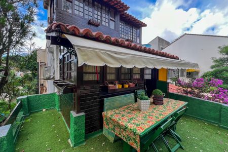 Casa de condomínio para alugar com 210m², 3 quartos e 2 vagasVaranda do Quarto 2