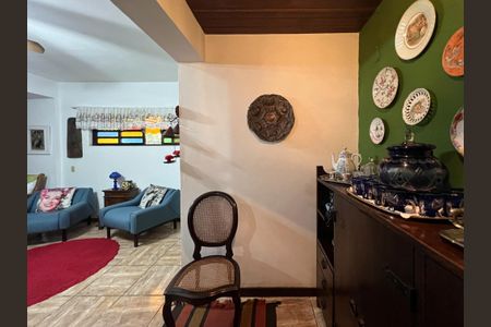 Casa de condomínio para alugar com 210m², 3 quartos e 2 vagasSala