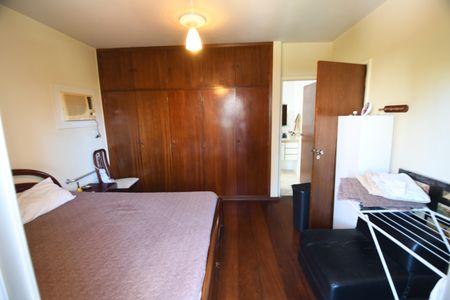 Apartamento à venda com 136m², 3 quartos e 2 vagasQuarto 3 - Suíte