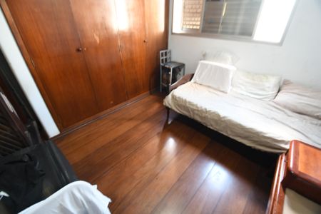 Apartamento à venda com 136m², 3 quartos e 2 vagasQuarto 2