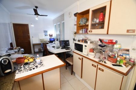 Apartamento à venda com 136m², 3 quartos e 2 vagasCozinha