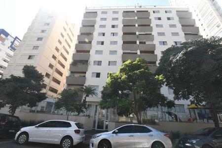 Apartamento à venda com 136m², 3 quartos e 2 vagasFachada