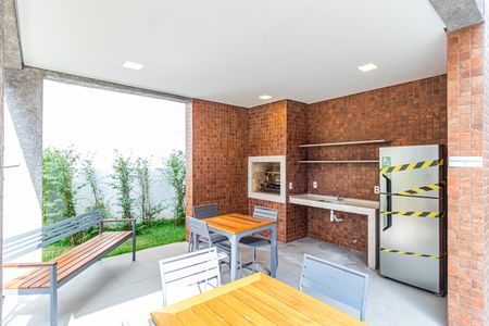 Apartamento para alugar com 33m², 1 quarto e sem vaga Apartamento para alugar com 33m², 1 quarto e sem vagaÁrea comum - Churrasqueira