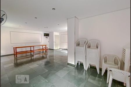 Apartamento à venda com 73m², 2 quartos e 1 vagaÁrea comum