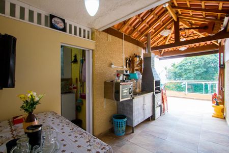 Apartamento à venda com 76m², 2 quartos e 1 vaga Apartamento à venda com 76m², 2 quartos e 1 vagaEspaço gourmet