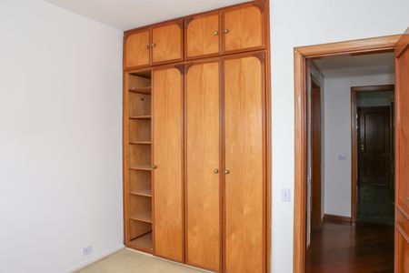 Apartamento para alugar com 180m², 4 quartos e 3 vagas Apartamento para alugar com 180m², 4 quartos e 3 vagasSuíte 2