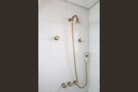 Apartamento para alugar com 180m², 4 quartos e 3 vagas Apartamento para alugar com 180m², 4 quartos e 3 vagasBanheiro da Suíte 2