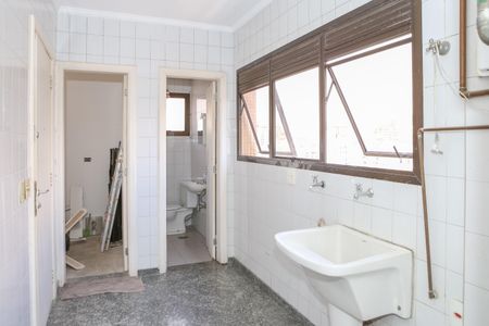 Apartamento para alugar com 180m², 4 quartos e 3 vagas Apartamento para alugar com 180m², 4 quartos e 3 vagasÁrea de Serviço