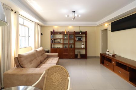 Apartamento à venda com 120m², 2 quartos e 1 vagaSala