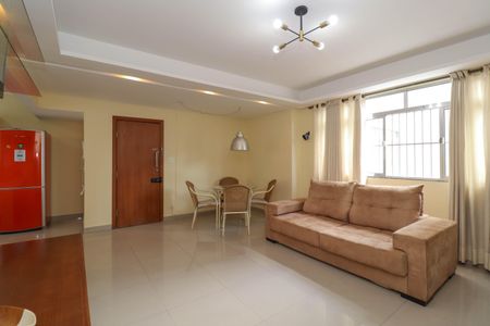 Apartamento à venda com 120m², 2 quartos e 1 vagaSala