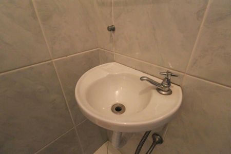 Casa à venda com 290m², 6 quartos e 2 vagasBanheiro 3