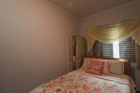 Casa à venda com 290m², 6 quartos e 2 vagasQuarto 4