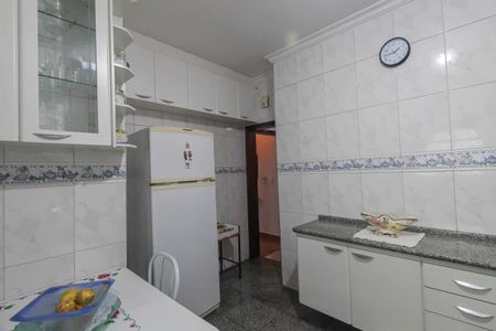 Casa à venda com 290m², 6 quartos e 2 vagasCozinha 2