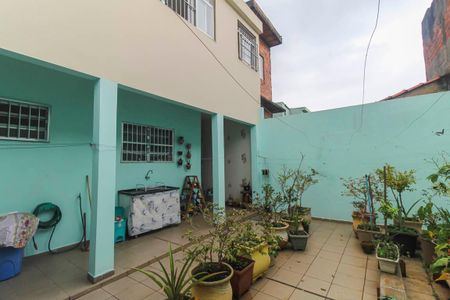 Casa à venda com 290m², 6 quartos e 2 vagasQuintal 2