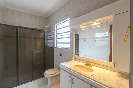 Casa à venda com 290m², 6 quartos e 2 vagasBanheiro 1