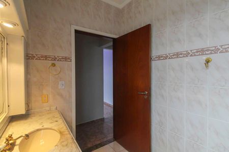 Casa à venda com 290m², 6 quartos e 2 vagasBanheiro 1