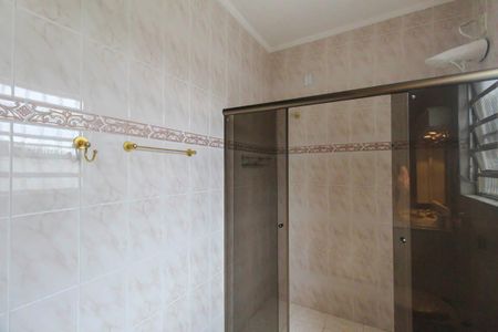 Casa à venda com 290m², 6 quartos e 2 vagasBanheiro 1