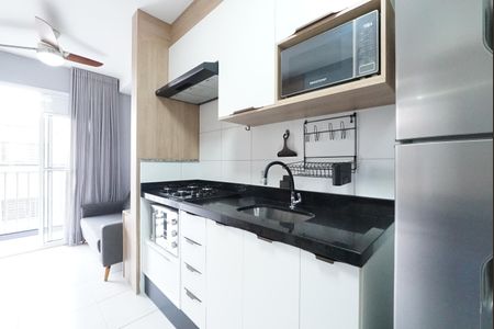 Cozinha de apartamento para alugar com 1 quarto, 30m² em Jardim da Gloria, São Paulo